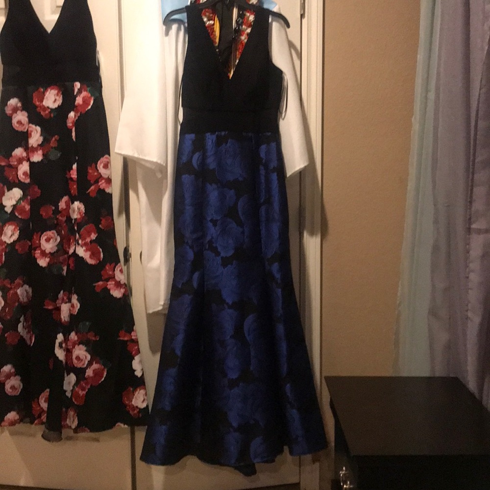Beautiful Dress for Sale!!